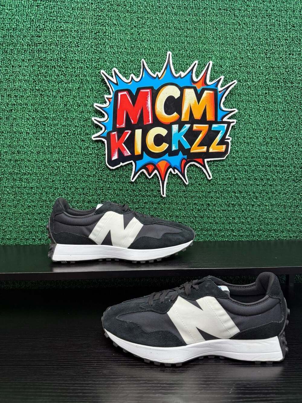 New Balance 327 Black/White Men’s Size 11 Brand New